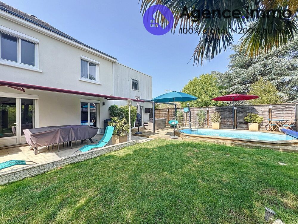 Vente Maison MAISON DE 160 m² – 3 CHAMBRES – PISCINE CHAUFFÉE – PARÇ Parçay-meslay