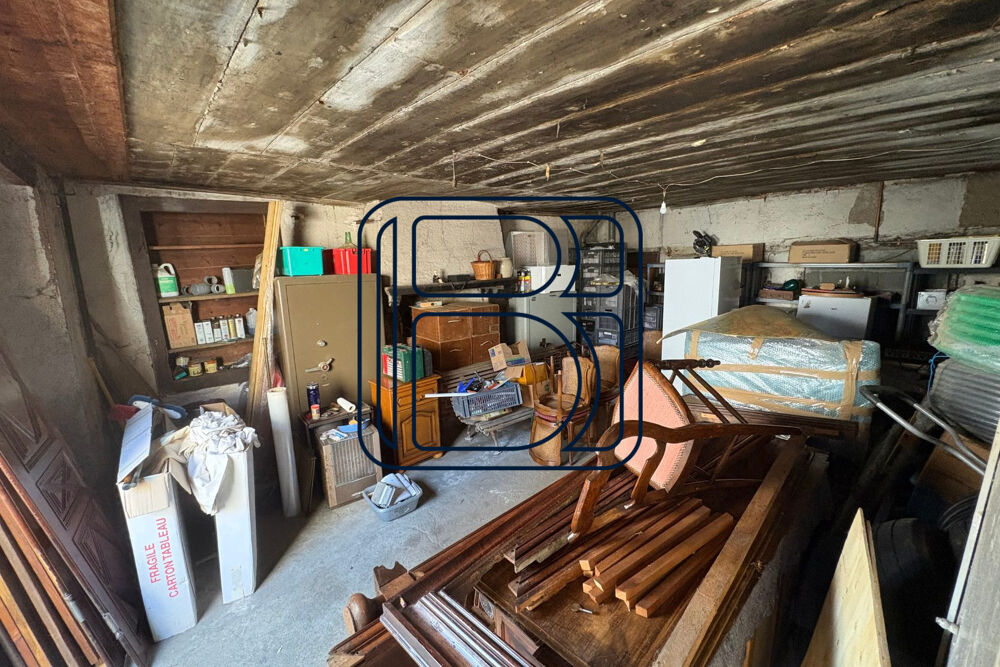 MAISON DE VILLE AVEC GARAGE