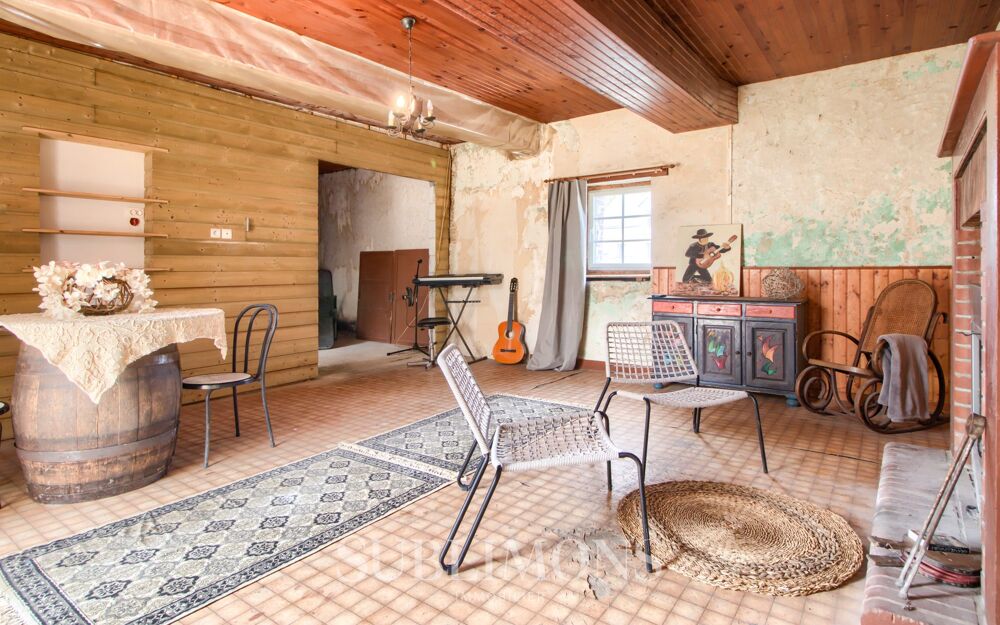 Longère en pierre - 2 260 m² de terrain