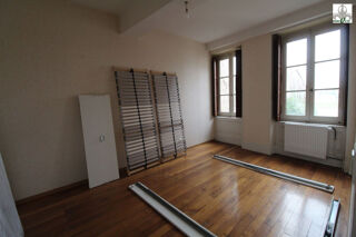  Appartement à louer 5 pièces 169 m²