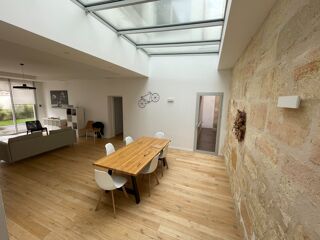  Maison à louer 6 pièces 185 m²