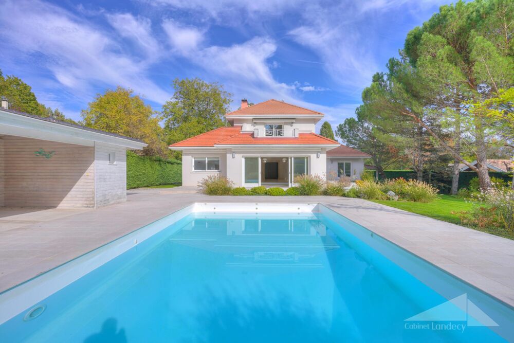à vendre  Maison Divonne-les-Bains (01220)