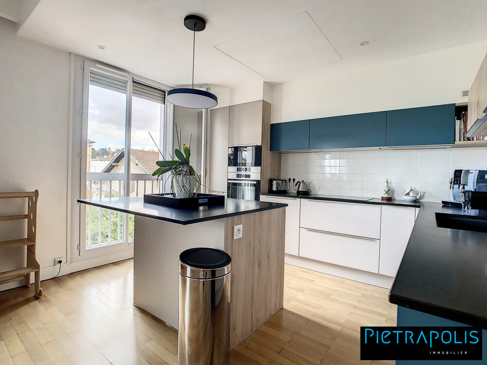 Vente Appartement T4 lumineux dernier tage, grande pice de vie, SDB, SDD , 2 W Tassin-la-demi-lune