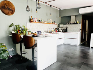  Maison à louer 4 pièces 111 m²