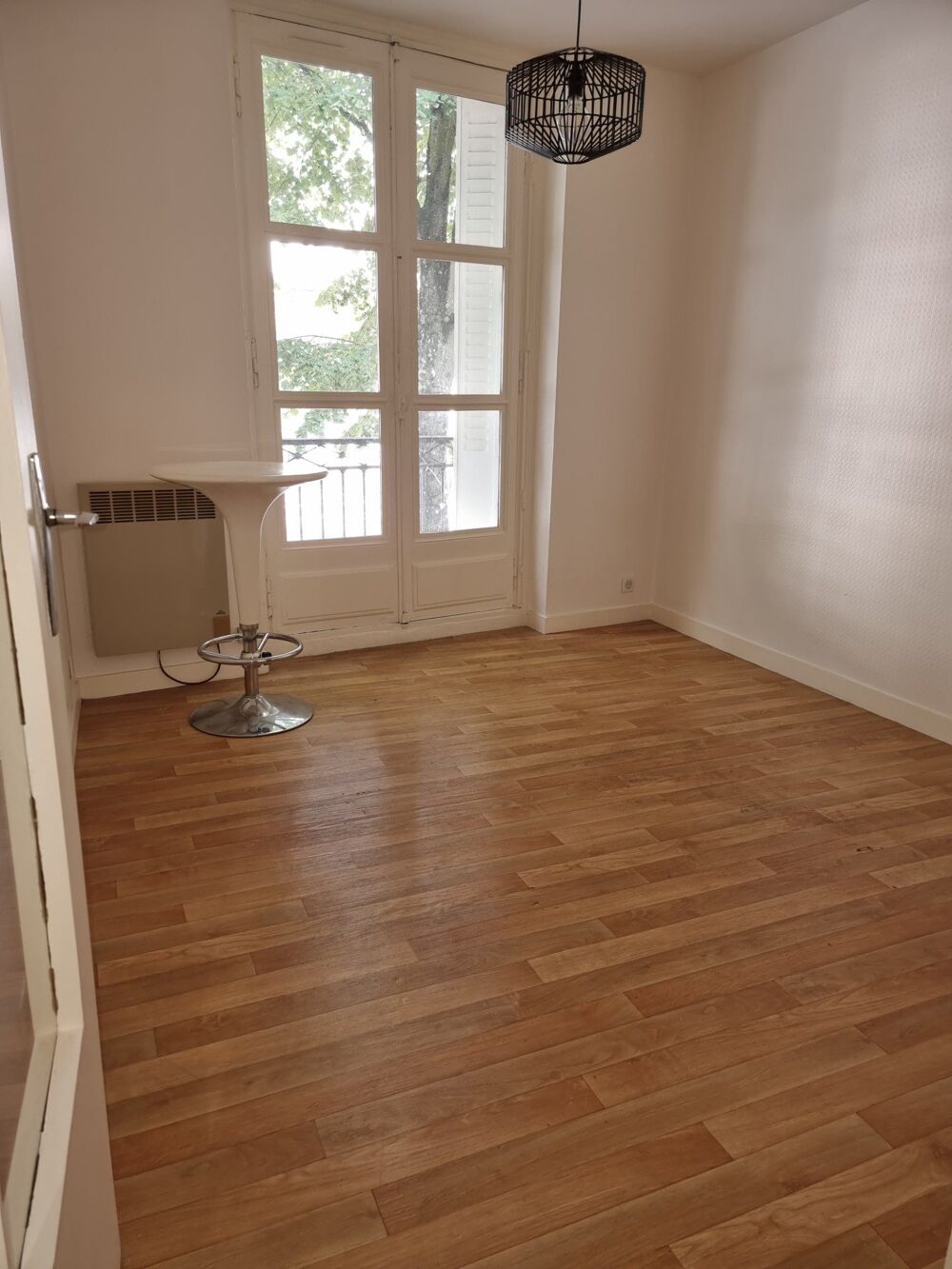 Location Appartement Studio 1er étage hyper centre Nantes