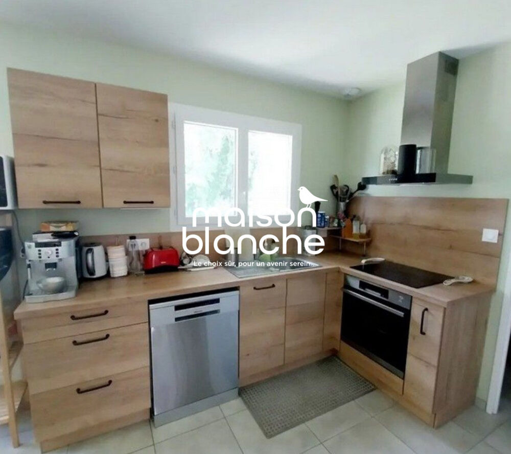 Saint-Denis-de-Pile  Maison de plain-pied meublée T4