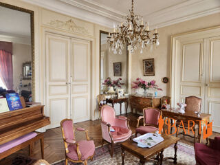  Maison  vendre 15 + pices 480 m