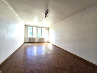  Immeuble à vendre 650 m²