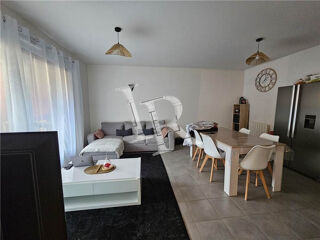  Appartement à louer 2 pièces 55 m²