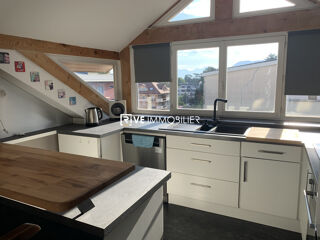  Appartement à louer 3 pièces 121 m²