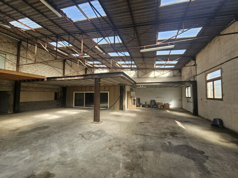   Entrepôt 390 m² et Mezzanine 170 m² PONS 