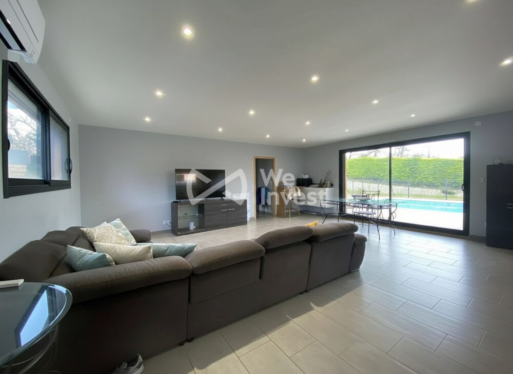Maison 6 pièces de plain pied à Ville sous Anjou 38150