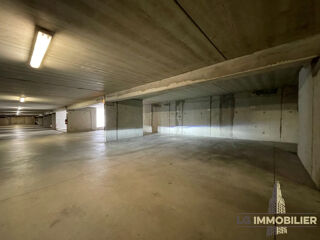  Parking / Garage � vendre 
