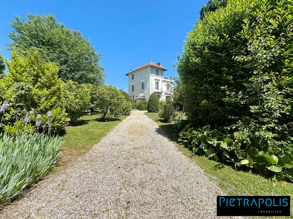 Maison bourgeoise fin XIXème de 250 m² dans un parc arboré d