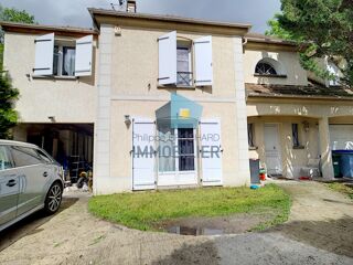  Maison à louer 7 pièces 139 m²