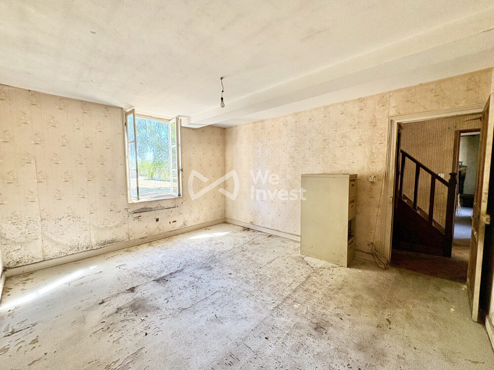 Vente Maison Propriété à rénover avec dépendances et terrain. Luzillat