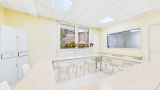  Immeuble � vendre 884 m�