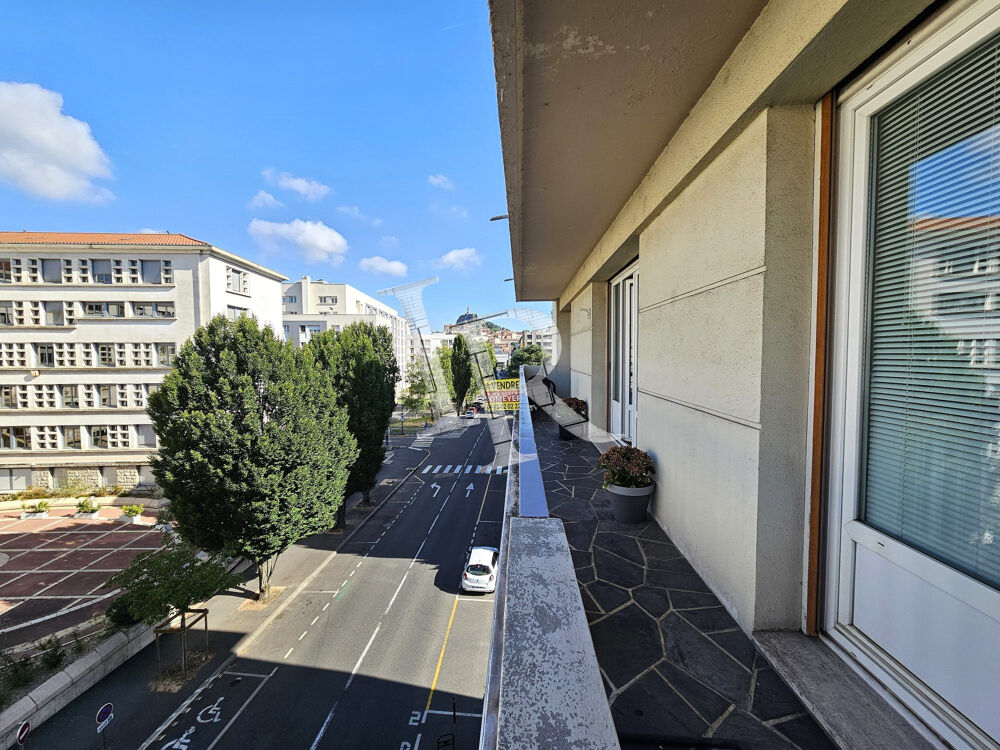 T3 avec Ascenseur, 2 Balcons, Garage et Cave
