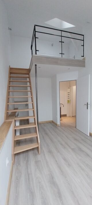 Appartement à louer 3 pièces 61 m²