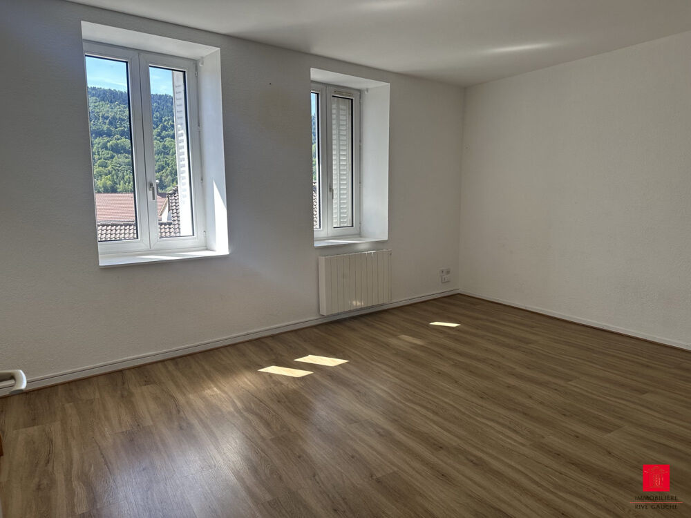 Location Appartement MARTIGNAT, TYPE 4 de 82.9 m² avec jardin de 400m² et terrasse Martignat