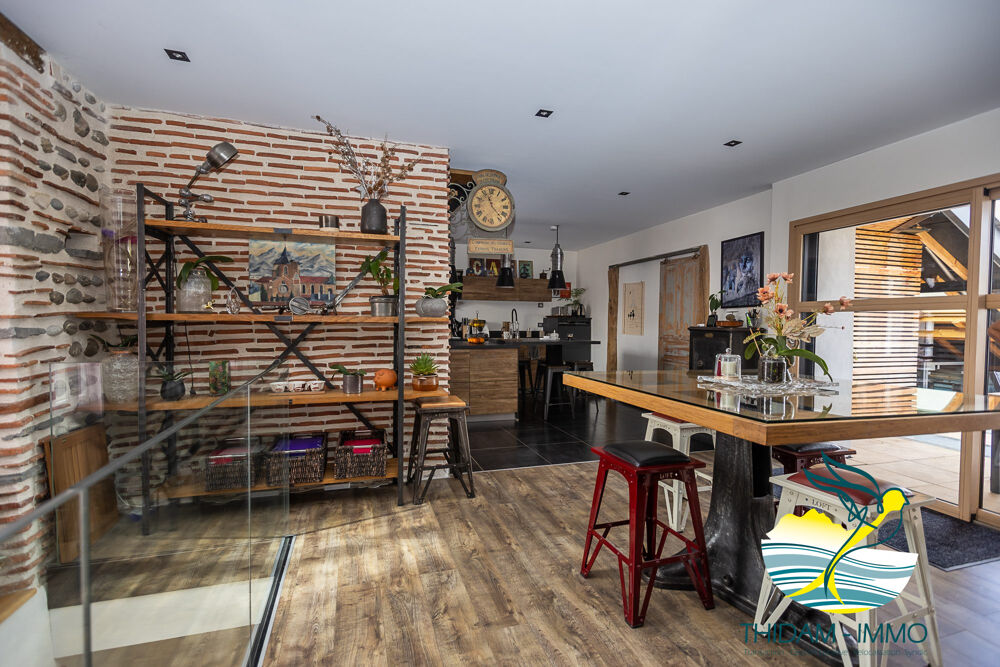 Loft avec grande terrasse - centre Ville Lescar