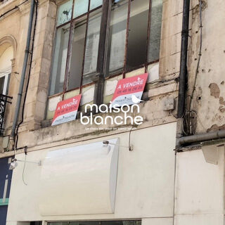  Immeuble à vendre 200 m²