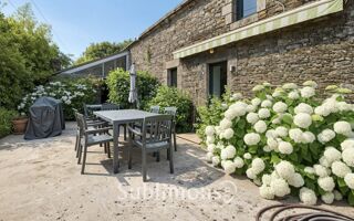  Maison � vendre 8 pi�ces 234 m�