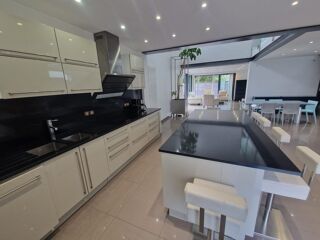  Maison  louer 6 pices 185 m