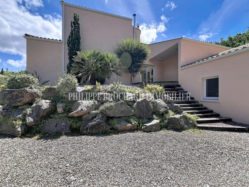 Vente Maison beaux volumes avec grand terrain Chaillé sous les ormeaux