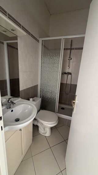  Appartement à louer 1 pièce 28 m²