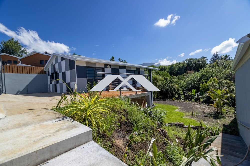 Vente Maison Superbe F4 de standing avec grand terrain et vue Saint-joseph