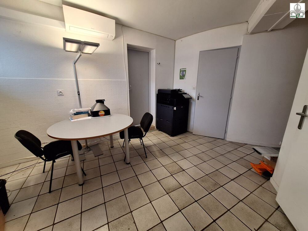   LOCAL COMMERCIAL DE 76,60 m² AVEC 3 PLACES DE PARKING Besançon