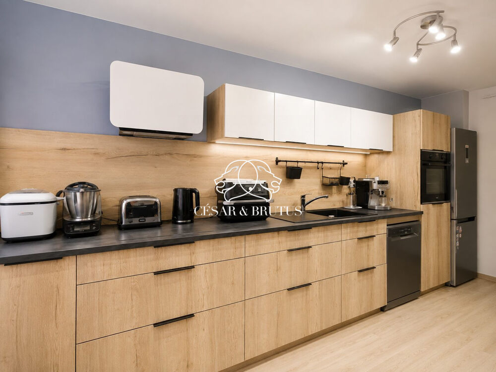 Vente Appartement PONT EVEQUE CENTRE - T3/4 - 78m² - BALCON- CAVE - PLACE PRIVATI Pont-Évêque