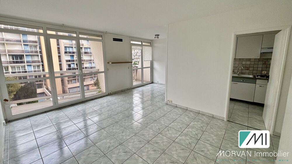Appartement 2 pièces avec cave et parking à Plaisir