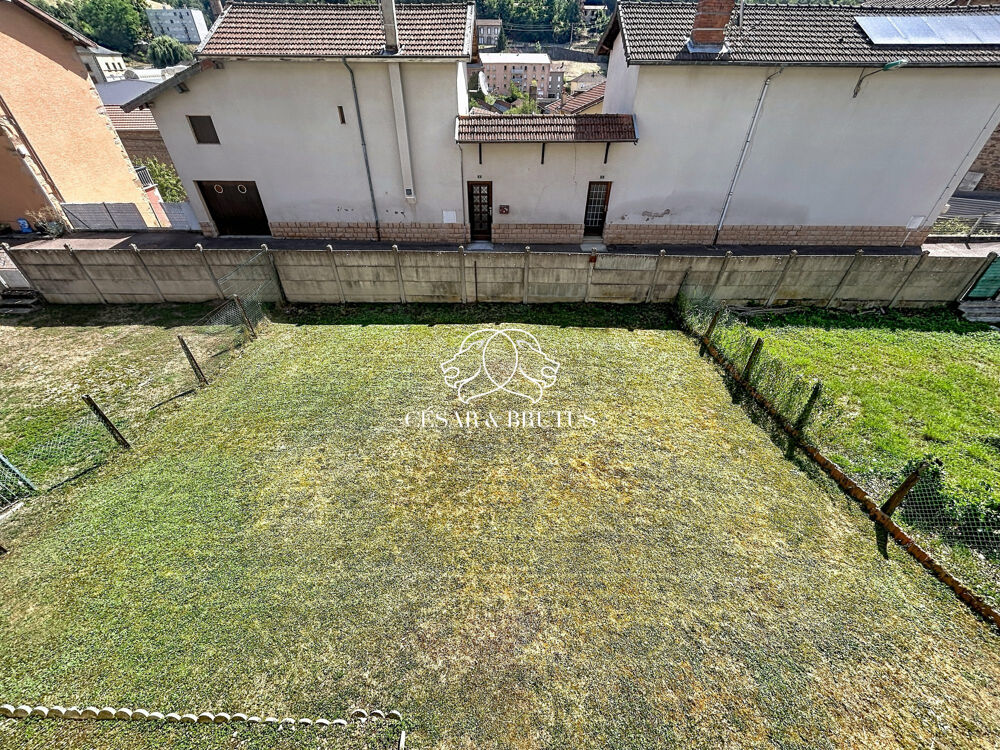 Vente Maison Maison de 3 chambres à rafraîchir avec terrasse et garage à P Cours