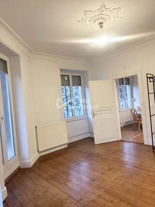  Appartement à louer 3 pièces 58 m²