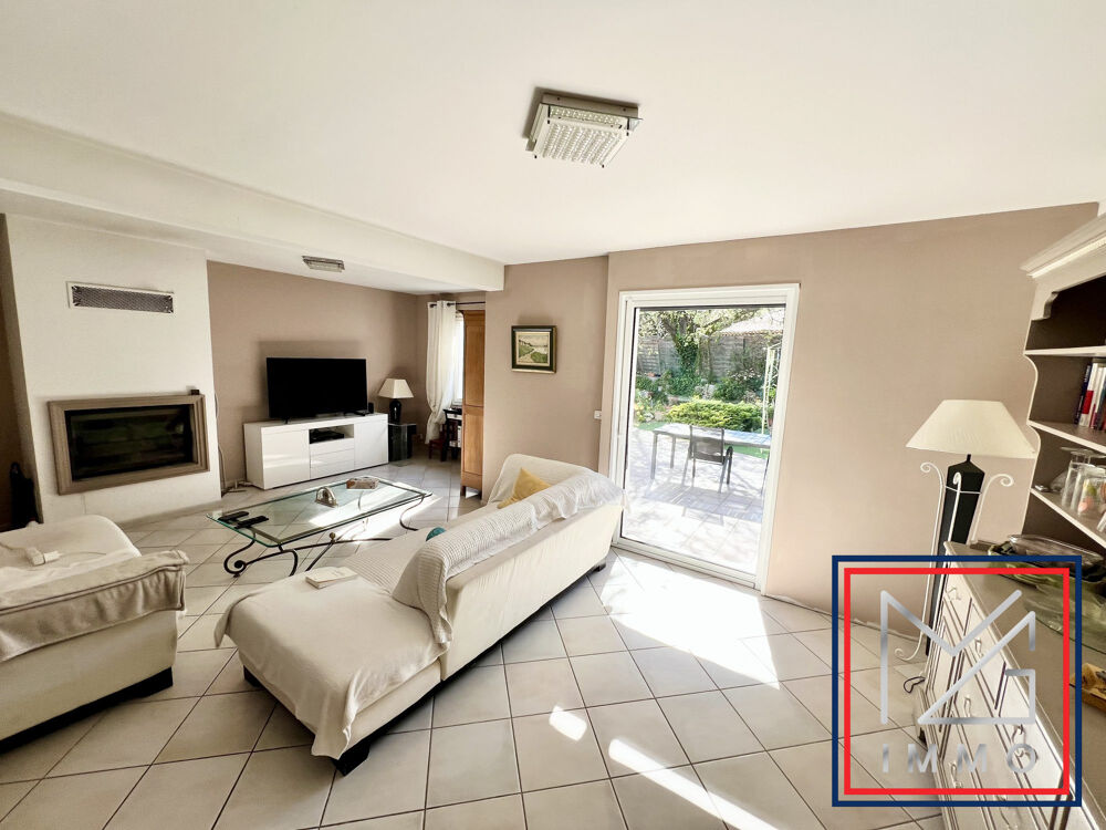 Vente Maison SANARY SECTEUR RESIDENTIEL MAISON T4 AVEC GARAGE Sanary-sur-mer