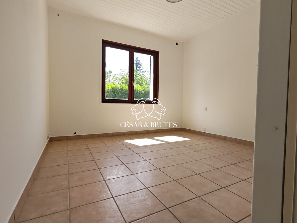 à vendre  Maison Saint-Genis-Laval (69230)