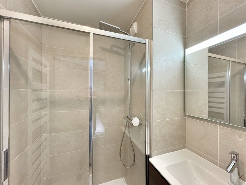 à vendre  Appartement Ferney-Voltaire (01210)