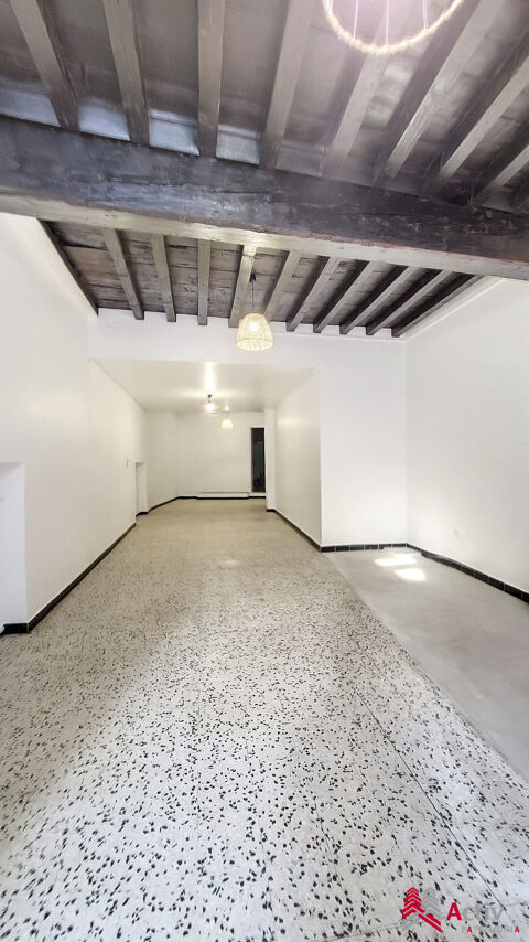 LOCAL COMMERCIAL ou PROFESSIONNEL de 72 m&sup2; 900 13200 Arles
