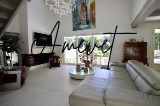  Maison à vendre 11 pièces 316 m²
