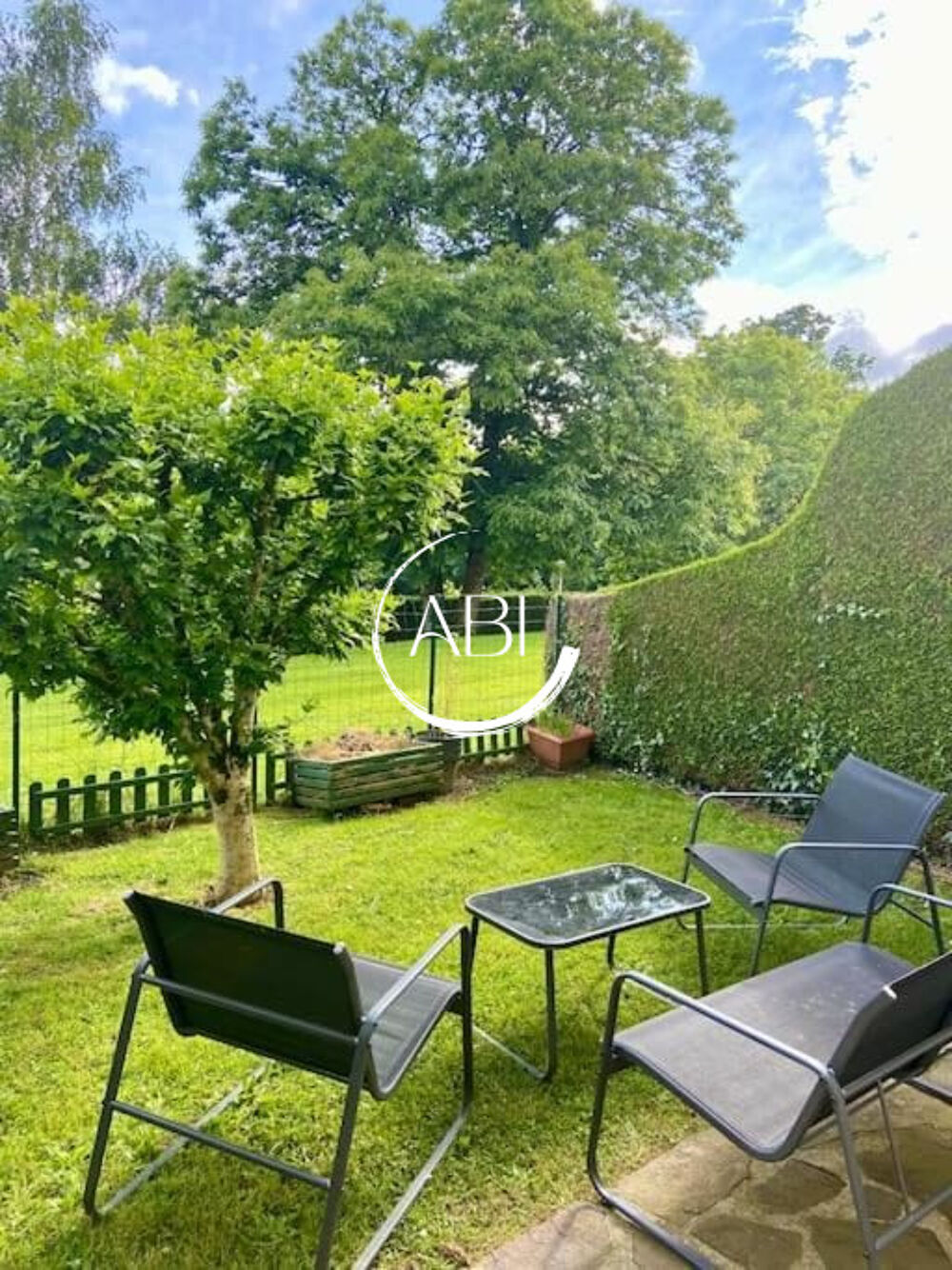 Appartement RENOVE de 36 m² (1 chambre, jardin 20 m², cave et