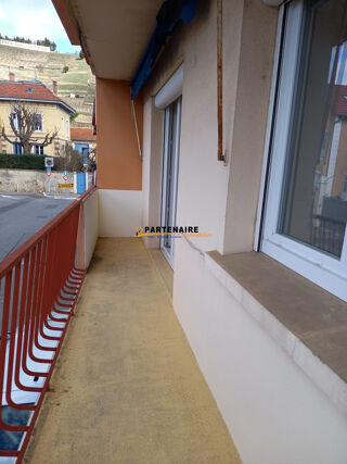  Appartement à louer 4 pièces 71 m²