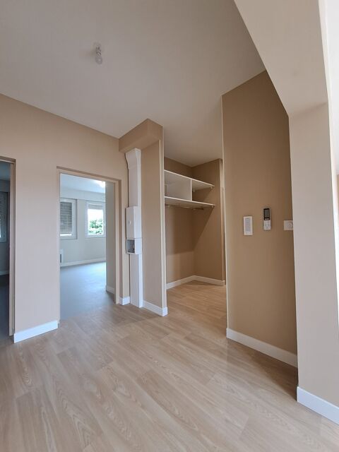  Appartement � louer 4 pi�ces 97 m�