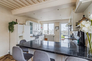  Maison � vendre 6 pi�ces 250 m� Rillieux-la-pape