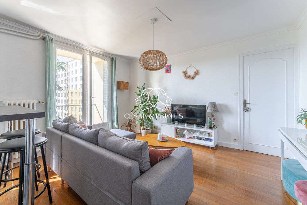 T3 de 54 m² avec balcon Ouest & Vue Fourvière  Lyon 8ème