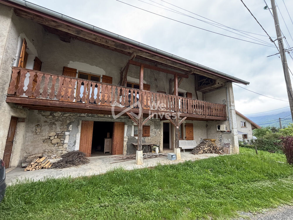 Vente Maison Bâtisse individuelle d'environ 218 m² habitables composée de Champfromier