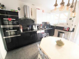  Maison � vendre 10 pi�ces 253 m�