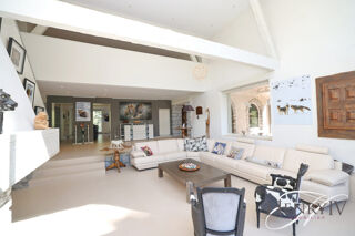  Maison à vendre 8 pièces 375 m²