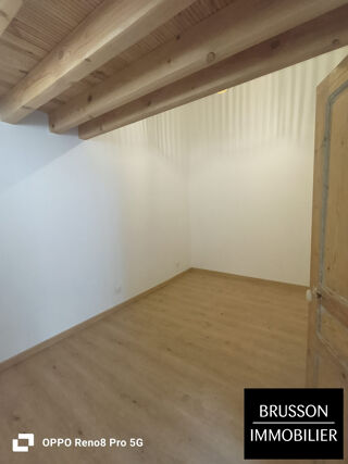  Appartement à louer 2 pièces 72 m²